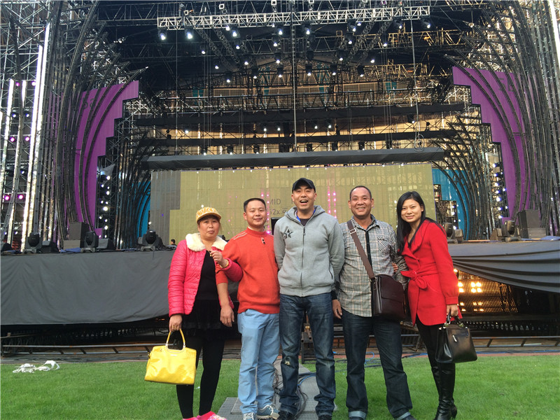 汪峰巡回演唱会“峰暴来袭”长沙站